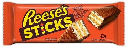 Reese's Lovers Gift Box, Assorted Chocolate Peanut Butter Bars, 535g (8 Assorted Bars) for Chocolate Lovers — view 4