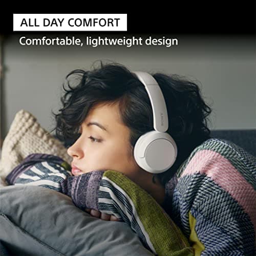 Sony WH-CH520 Wireless Headphones Bluetooth On-Ear Headset with Microphone and up to 50 Hours Battery Life with Quick Charging, Blue — view 2