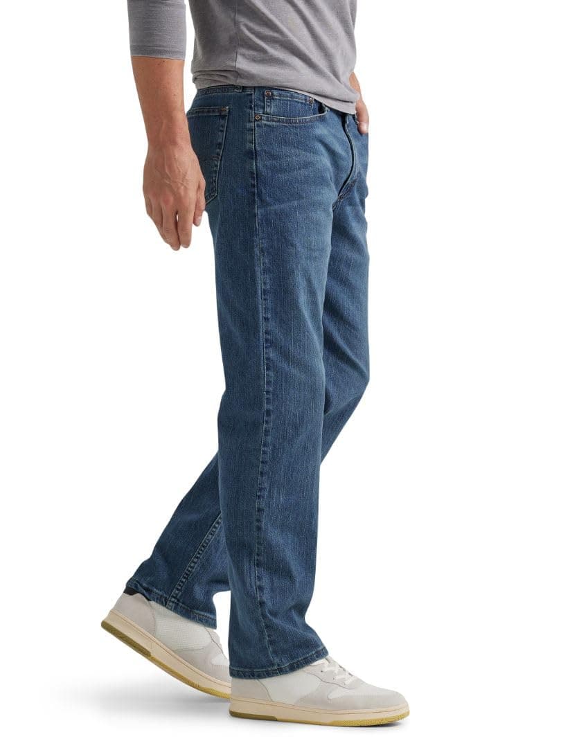 Wrangler Authentics Herren Big & Tall Classic Comfort-Waist Jeans — view 3