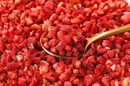 Premium Freeze Dried Strawberries Pieces 6.5 Oz/185g,Frozen Dried Strawberry,100% Pure & No Additives. — view 2