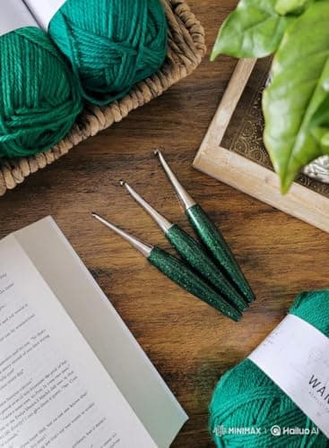 Furls Crochet Hook, Odyssey Emerald Green, Nickel Plated Tip for Effortless Glide, Ergonomic Handle Crochet Hooks 7" (G+) 4.50MM — view 4