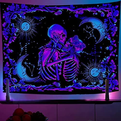Jation Tapestry UV Light Reactive Skull Kiss Gothic Wall Hanging Art for Home Headboard Bedroom Living Room Dorm Decor in 150 * 130cm