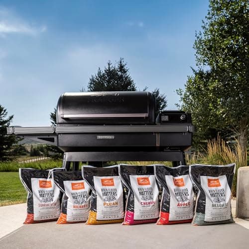 Traeger Grills Apple 100% All-Natural Wood Pellets for Smokers and Pellet Grills, BBQ, Bake, Roast, 18 lb. Bag — view 5