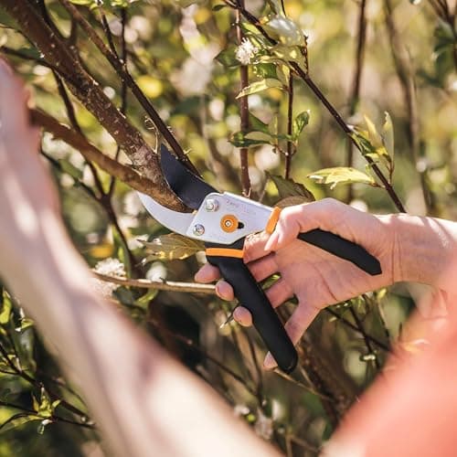Fiskars Bypass Pruning Shears, 5/8" Cut Capacity Gardening Scissors, Self-Cleaning Sap Groove Prevents Sticking, Non-Slip Grip for Cutting Stems & Branches, Sharp Steel Blades w/ Low-Friction Coating — view 10