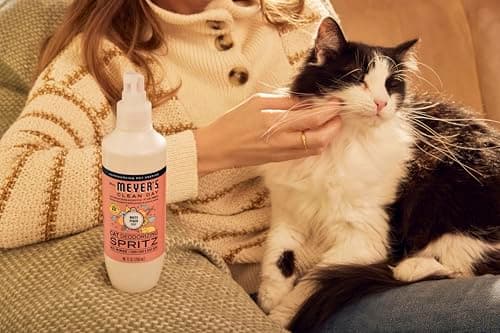 MRS. MEYER'S Clean Day Cat Deodorizing Spray, White Peach Scent, 8oz — view 9