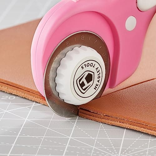 Headley Tools 45mm Rotary Cutter with 5pcs Extra Blades, Ergonomic Handle Rolling Cutter with Safety Lock for Crafting, Sewing, Quilting, Fabric Rotary Cutter Perfect for Left & Right Hand (Pink) — view 4
