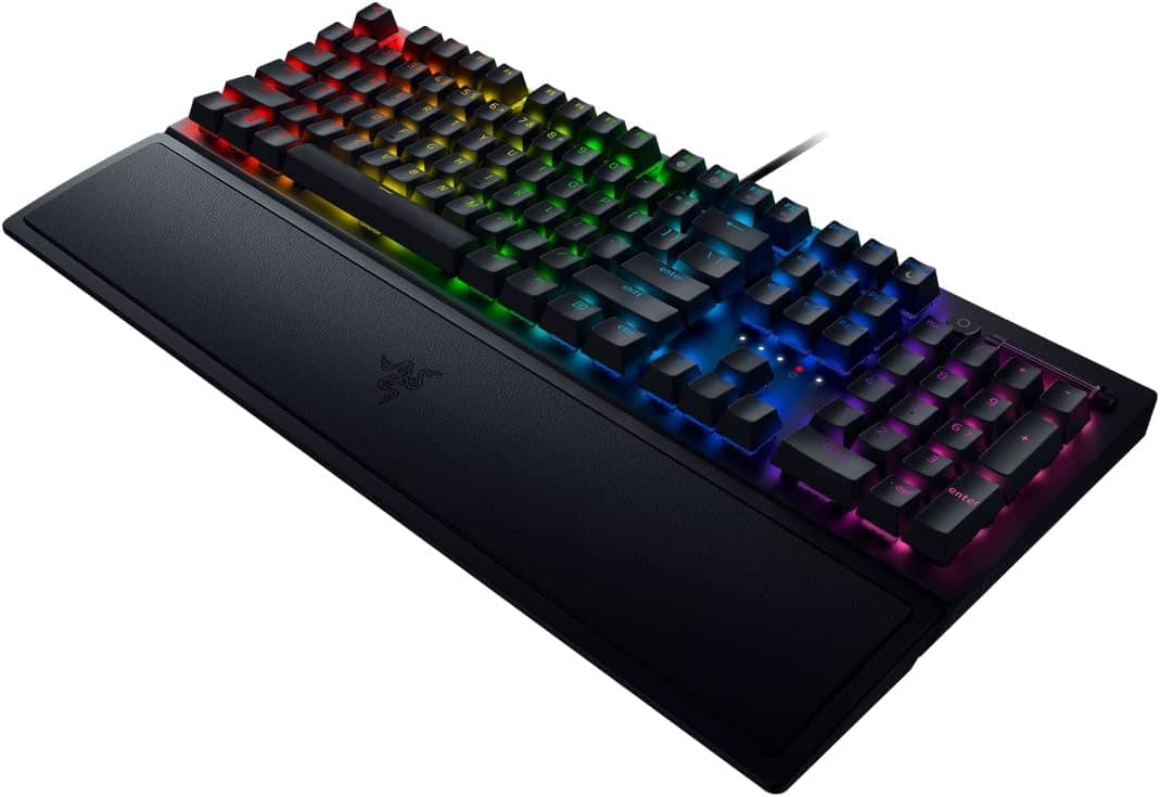 Razer BlackWidow V3 (Green Switch) - Mechanical Gaming Keyboard (Clicky Mechanical Switches, Doubleshot ABS Keycaps, Multi-Function Digital Roller and Media Key, Wrist Rest) QWERTY UK Layout | Black UK Layout BlackWidow V3 Green Clicky Switch — view 3