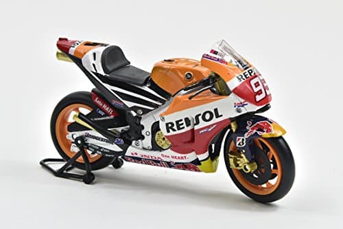 Honda RC213V Motorcycle #93 Marc Marquez Repsol Honda Team MotoGP (2015) 1/12 Diecast Model by New Ray — view 3