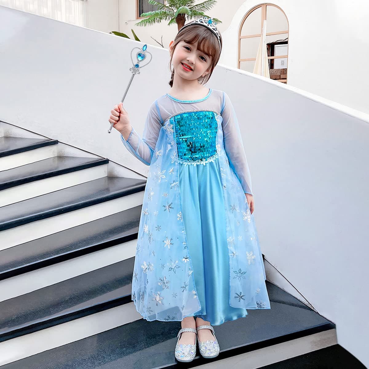 URAQT Vestidos Princesa, Disfraz de Princesa Niña con Accesorios, Traje Princesas Niñas con Capa de Copos de Nieve Brillantes, Disfraz de Halloween para Niña de Cosplay, Cumpleaños, Carnaval — view 6