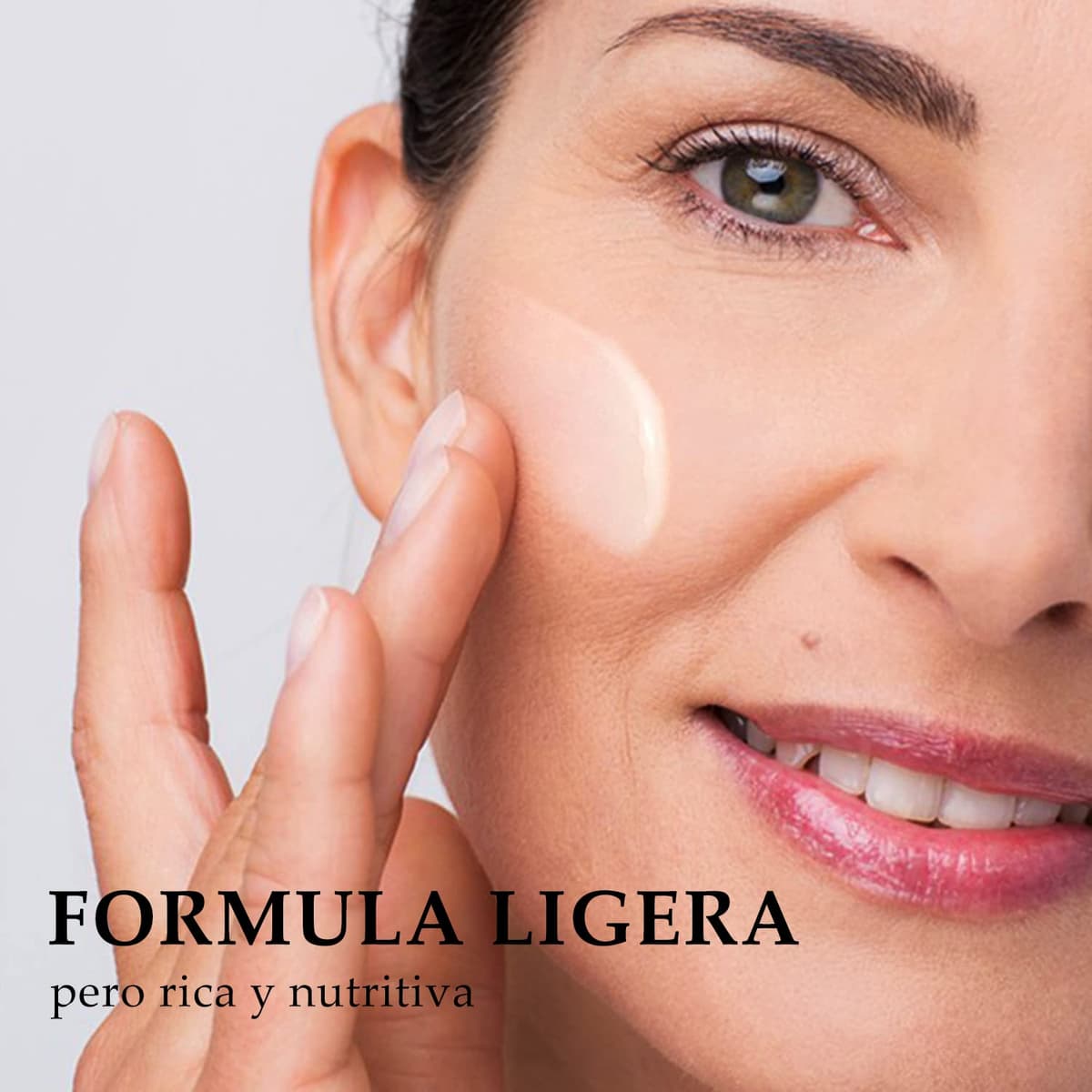 Suero Vitamina C Para la Cara con Acido Hialuronico para un Efecto Visibile Anti Etad, Riduciendo las Arrugas y las Manchas de la Piel - Crema AntiArrugas — view 5