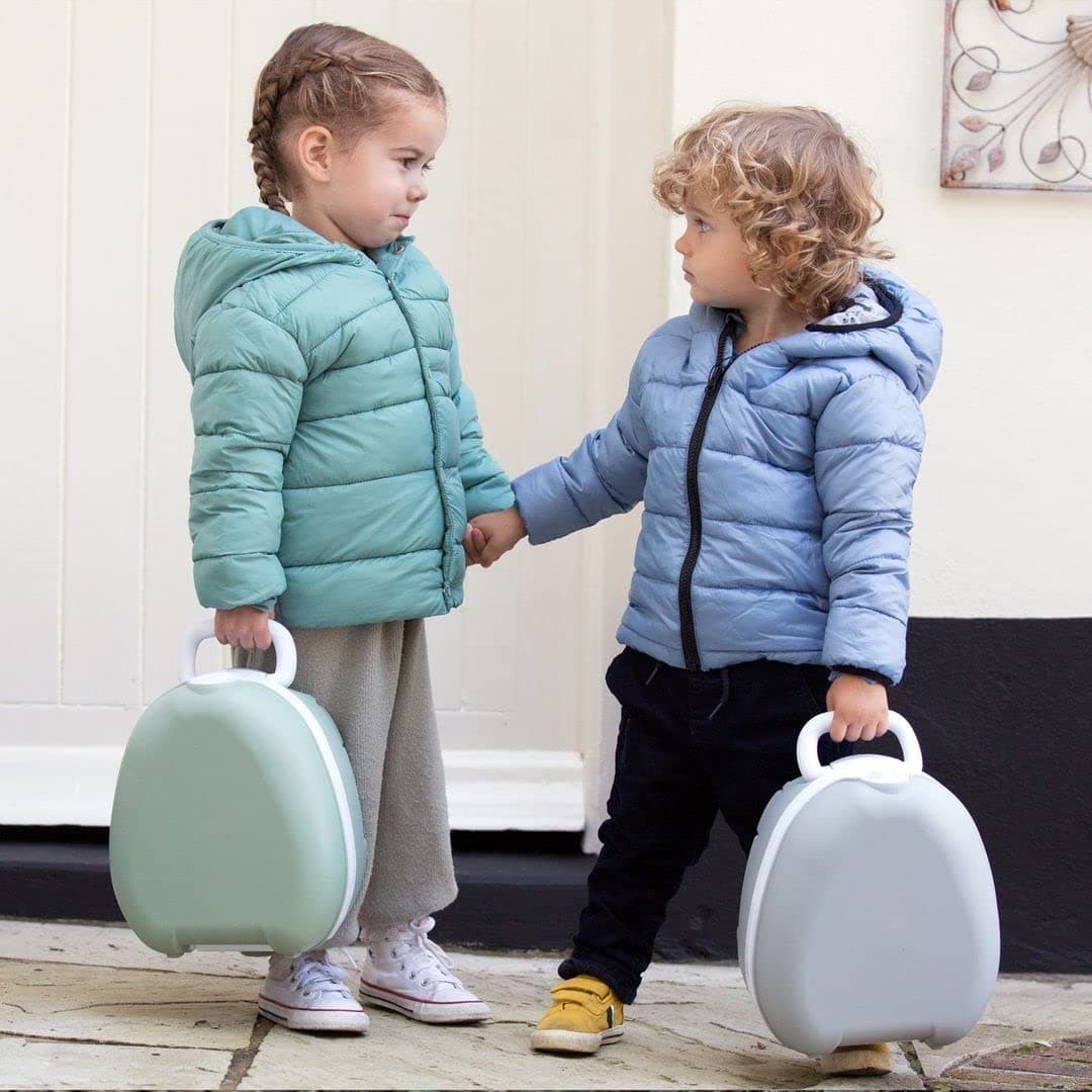 My Carry Potty - galardonado asiento de inodoro portátil para bebés, niños y niñas para llevar a cualquier lugar (Verde pastel) — view 7