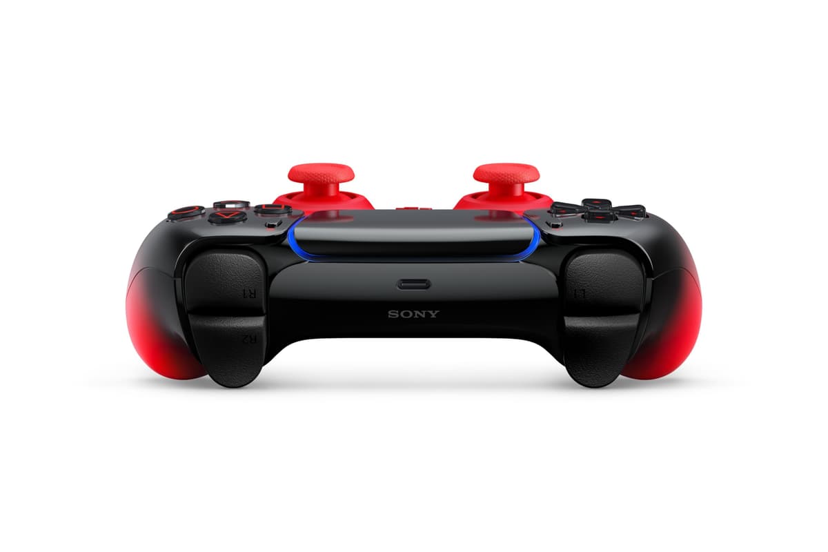 Sony DualSense Wireless Controller - Techno Red — view 5