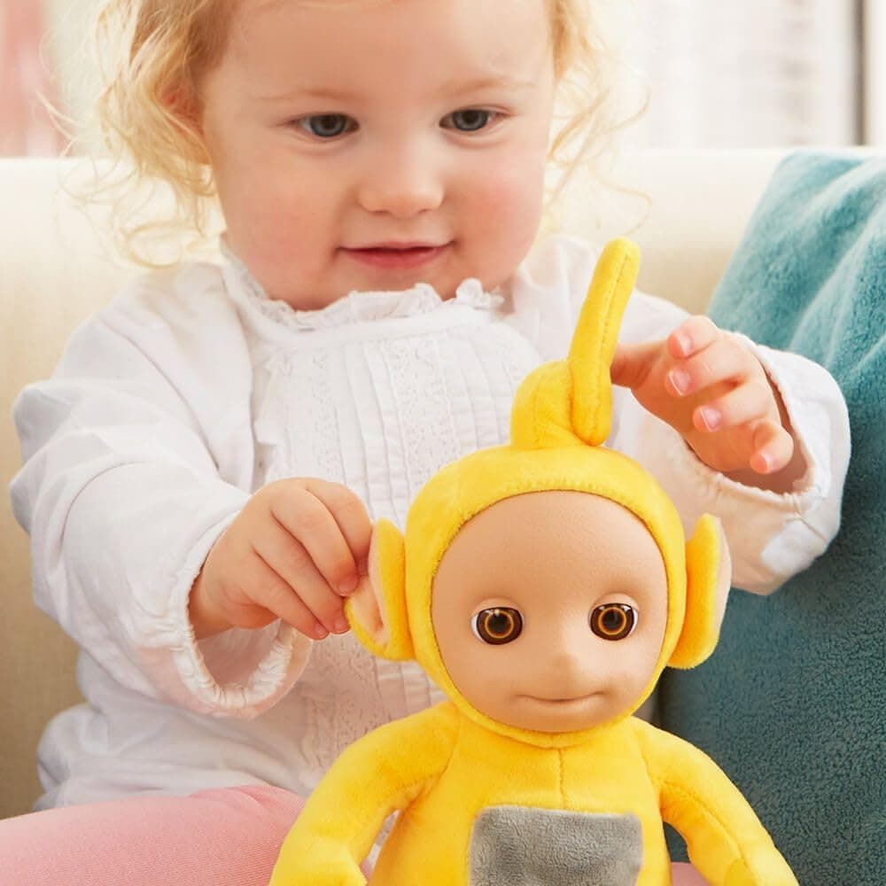 Character Uk Teletubbies 9 Inch Talking Laa-Laa Soft Toy, Yellow — view 8