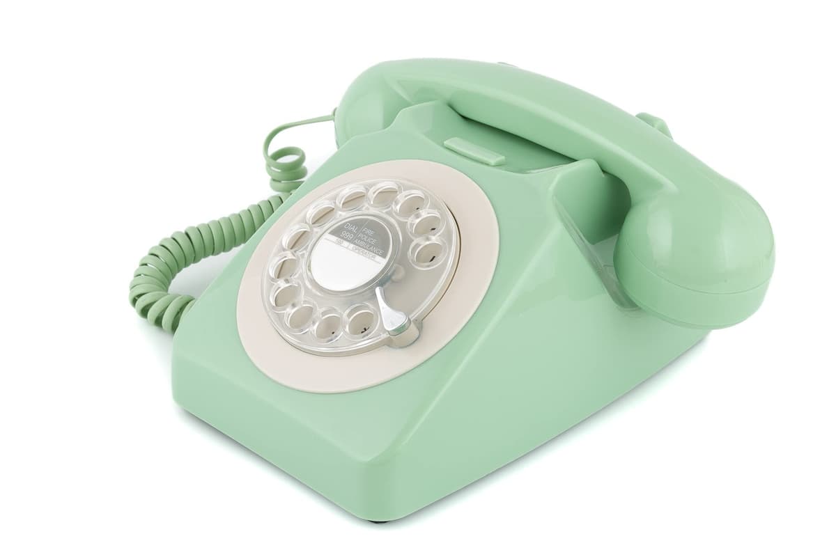 GPO 746 Teléfono fijo de disco con estilo retro de los años 70 - Cable en espiral, Timbre auténtico - Verde menta — view 5