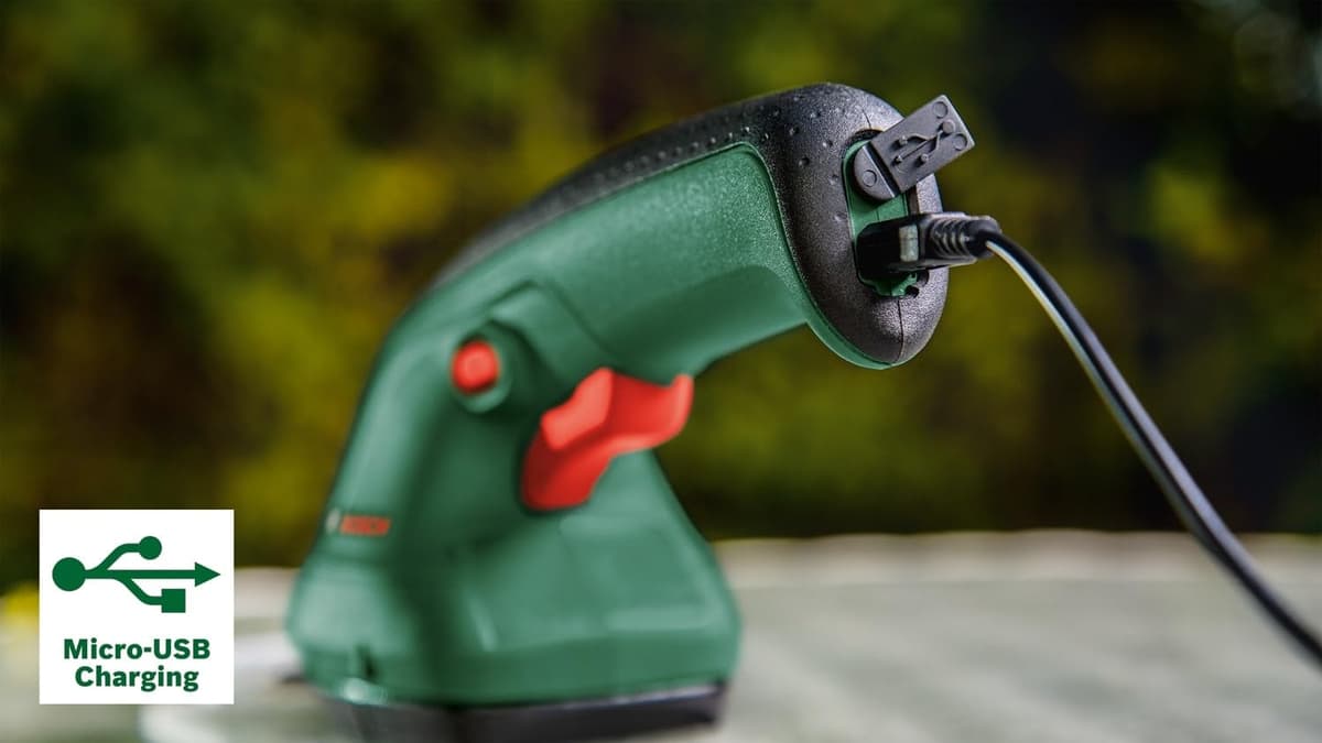 Bosch Cordless Hedge Trimmer and Grass Shear - EasyShear (Integrated 3.6V, Battery runtime: 40 min, Blade Length: 12cm (Shrub) / 8cm (Grass) — view 4
