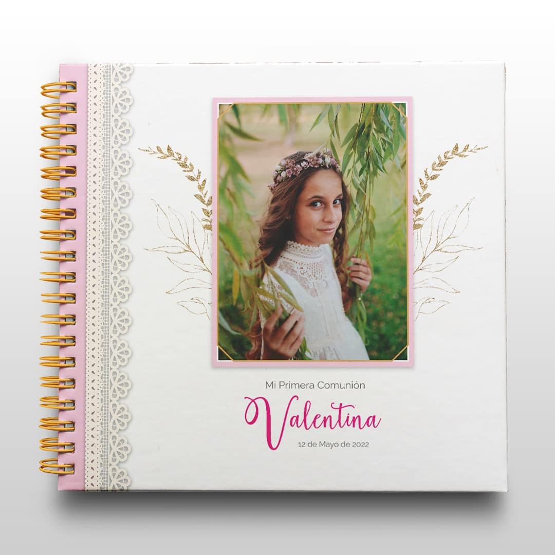 Libro de Firmas Comunión Niña Personalizado - Tamaño 25 x 21 cm. Personalización del Álbum en Portada Foto y Nombre. 60 páginas impresas a color. ONEPERSONAL