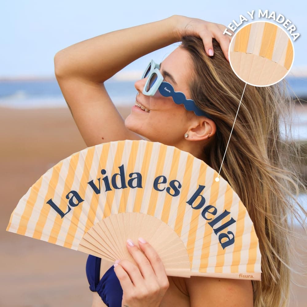 Fisura – Abanico Original con Mensaje “La Vida es Bella”. Abanico de Madera Moderno y Colorido. Ventilador de Mano Amarillo de Rayas. Colgador Incluido. Idea de Regalo Divertida. 42,5 x 23 cm — view 4