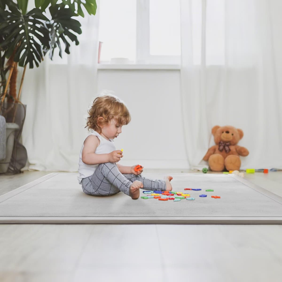 Engrosamiento Coral Terciopelo Alfombra Manta de rastreo para niños Alfombras Suaves de Tatami Antideslizante para niños Enlarge Play Mat (Gris, 150 * 150CM) — view 5
