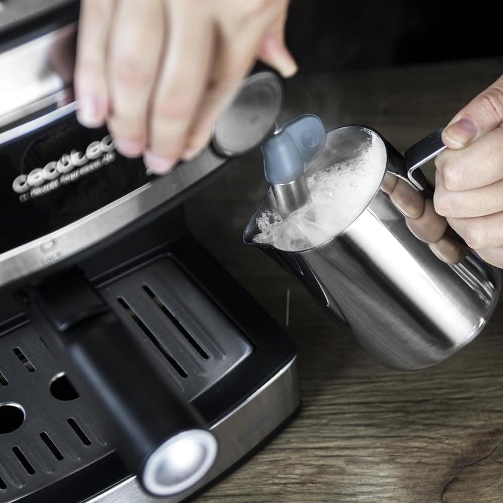 Cecotec Cafetera Express Manual Power Espresso 20. 850W, Presión 20 Bares, Depósito de 1,6L, Brazo Doble Salida, Vaporizador, Superficie Calientatazas, Acabados en Acero Inoxidable — view 5