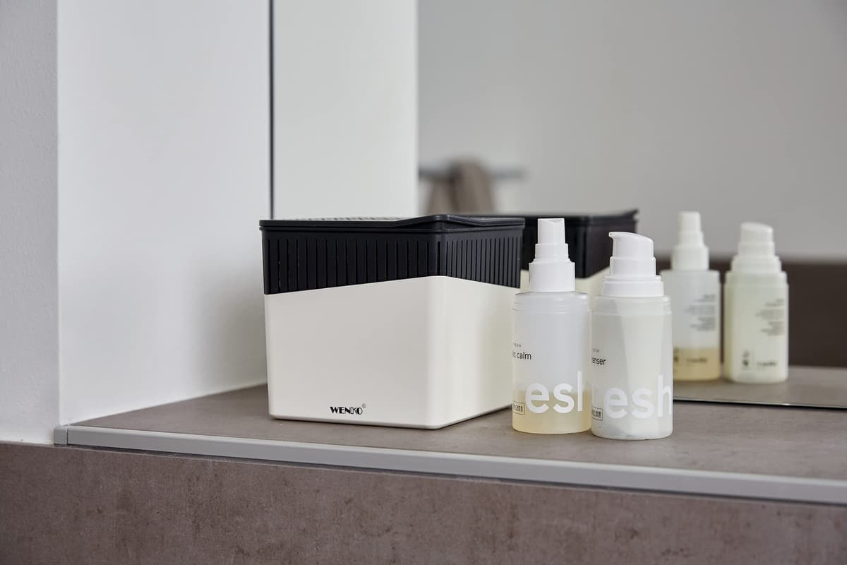 WENKO Deshumidificador Mod Cube, 1000 g, para habitaciones de hasta 80 m³, previene moho y malos olores, sin electricidad, silencioso, recargable, blanco — view 7
