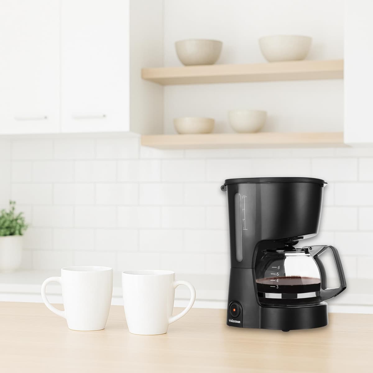Tristar Cafetera, Capacidad 6 Tazas, 600W, Función Mantener Caliente, Apagado Automático, Filtro Permanente, Sistema Antigoteo, Compacta y Portátil, Fácil de Limpiar, CM-1246 — view 3