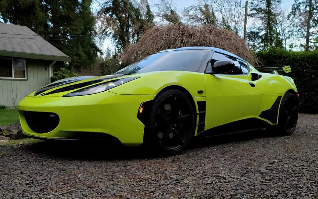 VViViD+ Premium Vinyl Wrap Film (1ft x 5ft, Gloss Viper Lime Green) — view 3