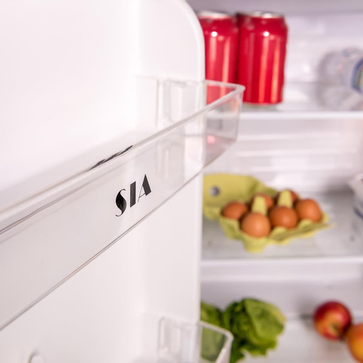 SIA LFS01WH 48cm White Freestanding 91L Under Counter Larder Fridge — view 4