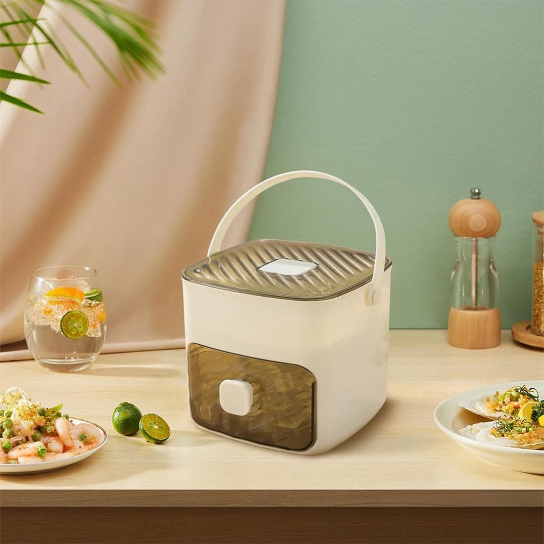 Máquina de hielo portátil de dos pisos de 48 cubos, máquina de hielo portátil con tapa y caja de almacenamiento, diseño inteligente 2 en 1, hielo rápido con solo un toque for la cocina del hogar(B) — view 5