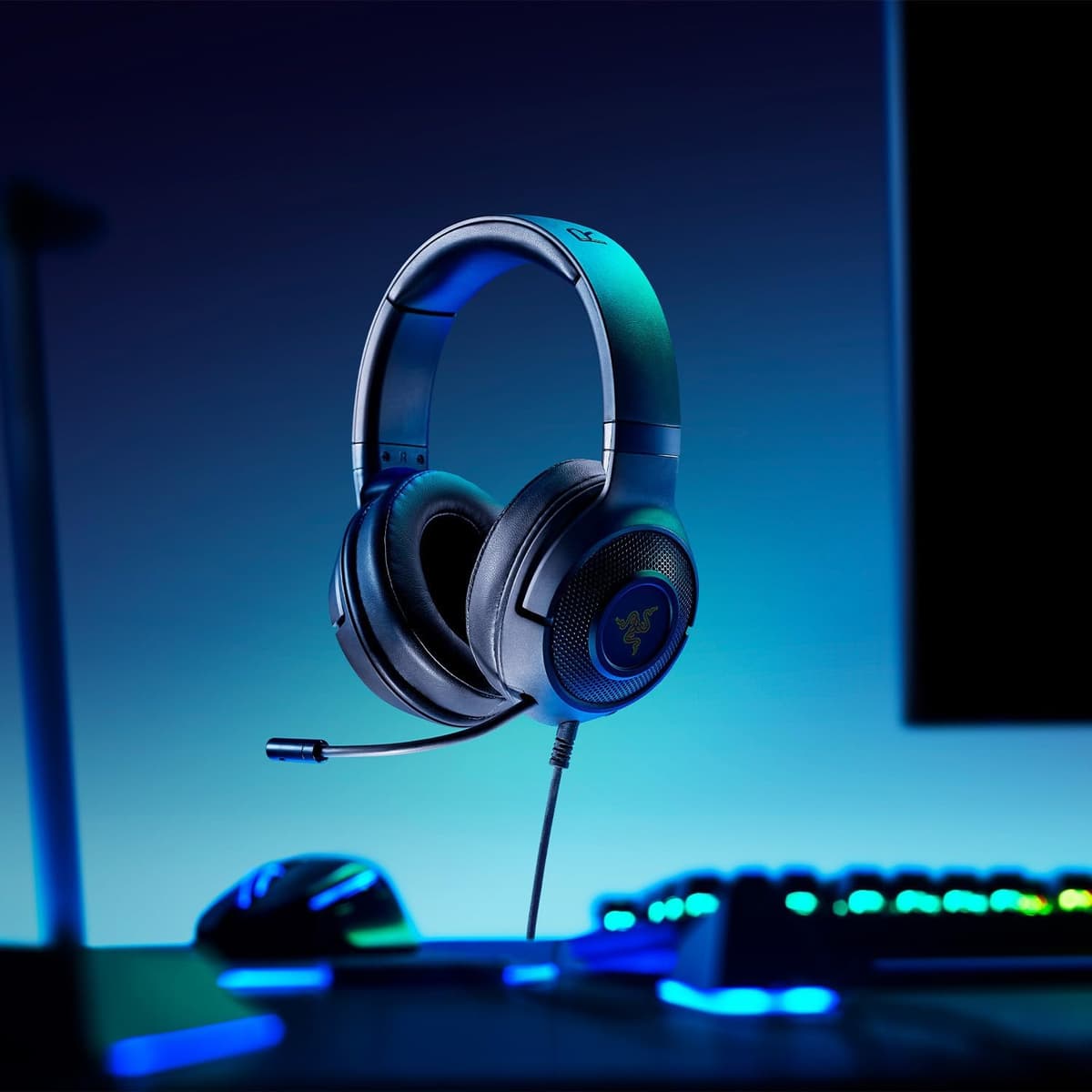 Razer Kraken X Lite - Wired Ultralight PC Gaming Headset - Surround Sound bendable cardioid microphone (230g light, 3.5 jack for PS4, PS5, Switch, Xbox One, Xbox Series X|S) Black — view 12