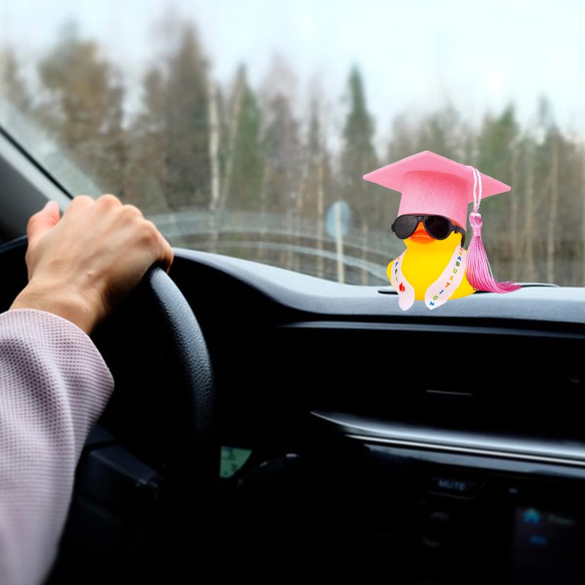 Patito de Goma académico con Diploma Mini Pato de graduación Congrats Grad Pato de Goma Regalos decoración del salpicadero del Coche Tarjeta de Felicitación Caja de Regalo (Rosa-Negro) — view 3