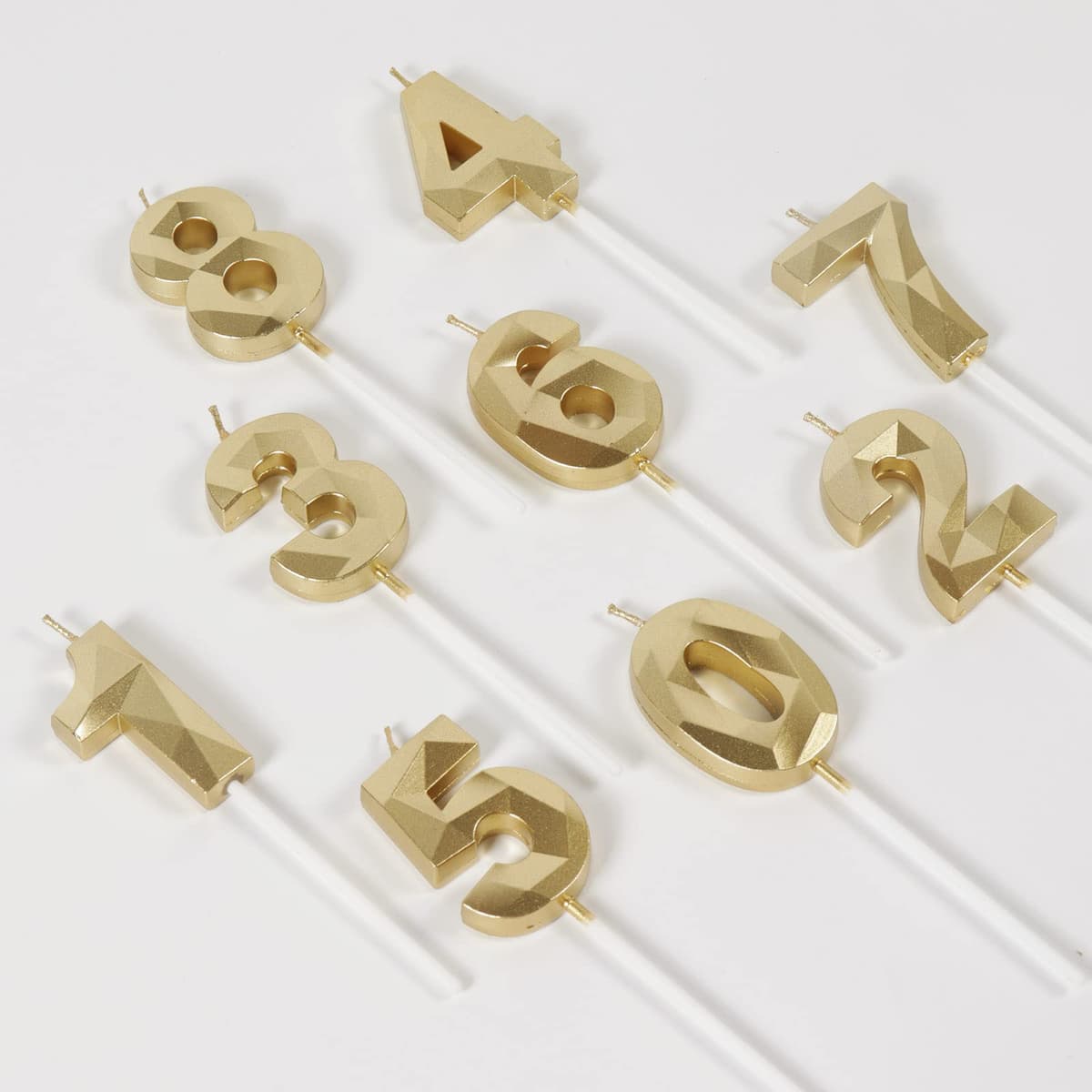 Yiran 50th Birthday Candles, Gold Number 50 Happy Birthday Candles, Cake Topper Decorations for Birthday Party, Wedding Anniversary Celebration Supply — view 4