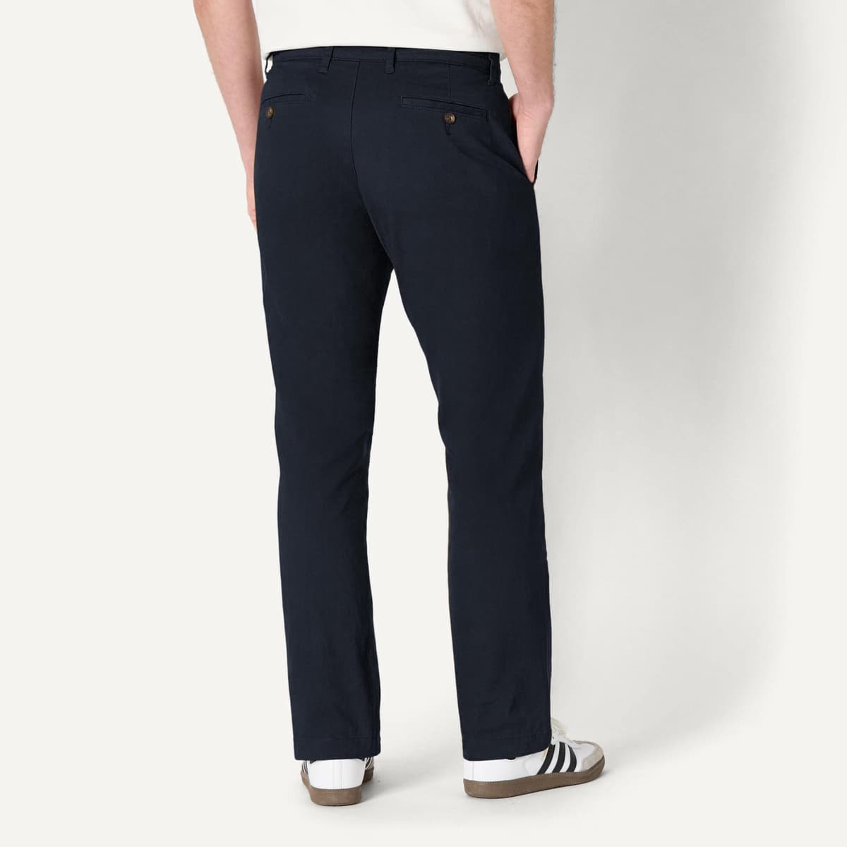 Amazon Essentials Men's Athletic Fit Casual Stretch Chino Work Trousers (Available in Big & Tall) — view 3