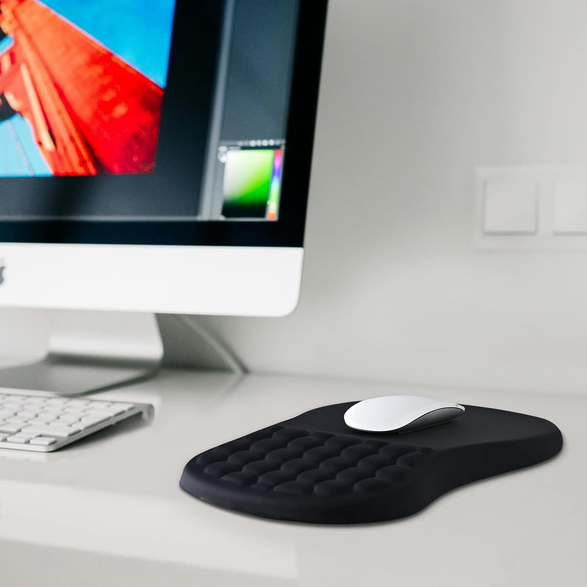 EooCoo Mouse Mat Wrist Support with Massage Design, Gaming Mouse Pad, Ergonomic Wrist Rest Pain Relief Mousepad with Smooth Lycra Surface & Non-Slip PU Base, Home Office PC Desk Accessories, Black — view 9
