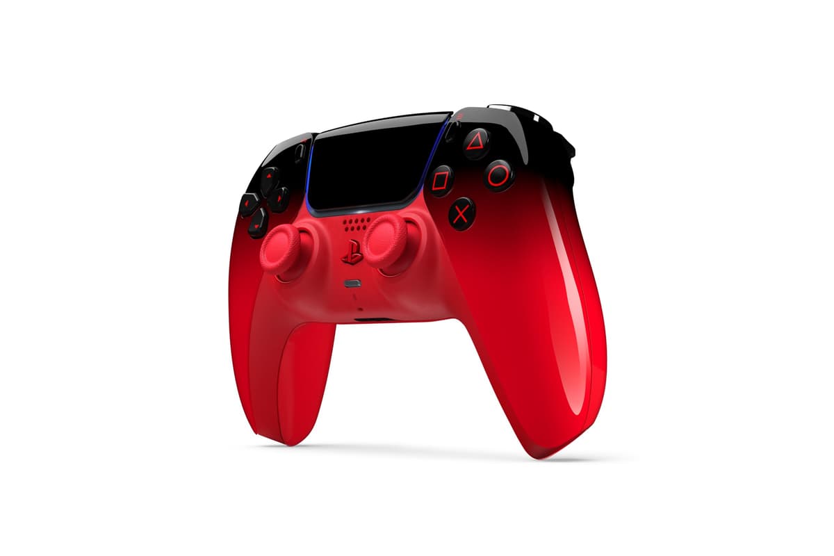 Sony DualSense Wireless Controller - Techno Red — view 4
