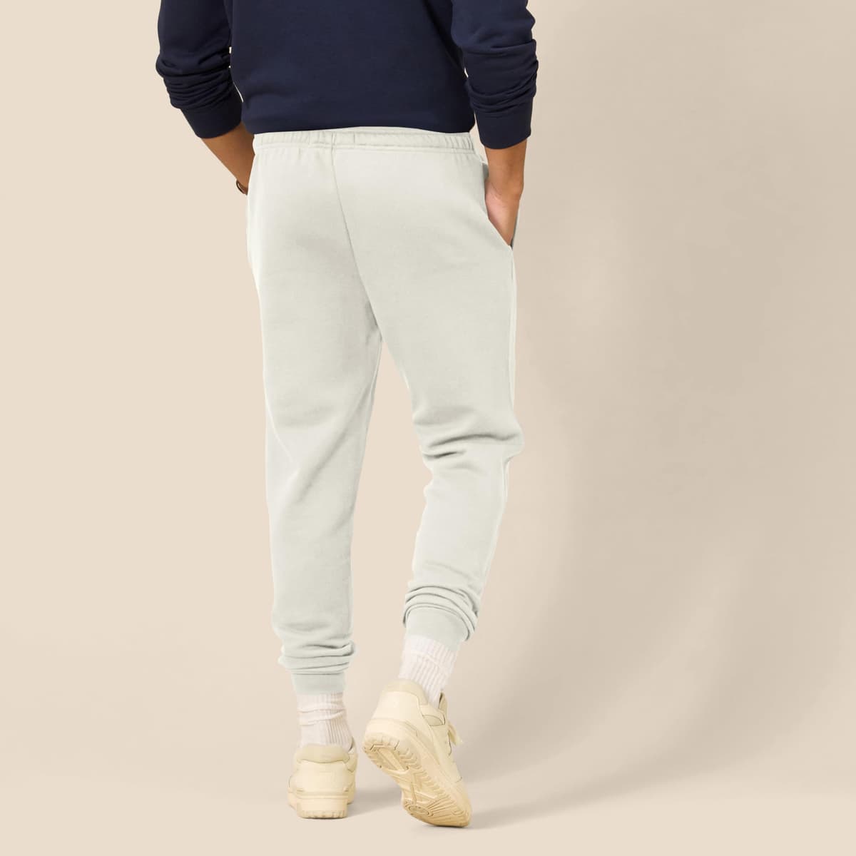 Amazon Essentials Pantalones Deportivos de Forro Polar y Corte Holgado Hombre — view 2