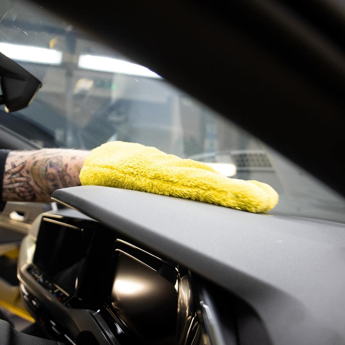 Meguiar's Quik Interior Detailer Cleaner 473ml for a Matt Finish. Cleans all Interior Car Surfaces - G13616EU — view 31