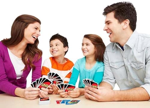 Mattel Games UNO: Classic Card Game — view 2