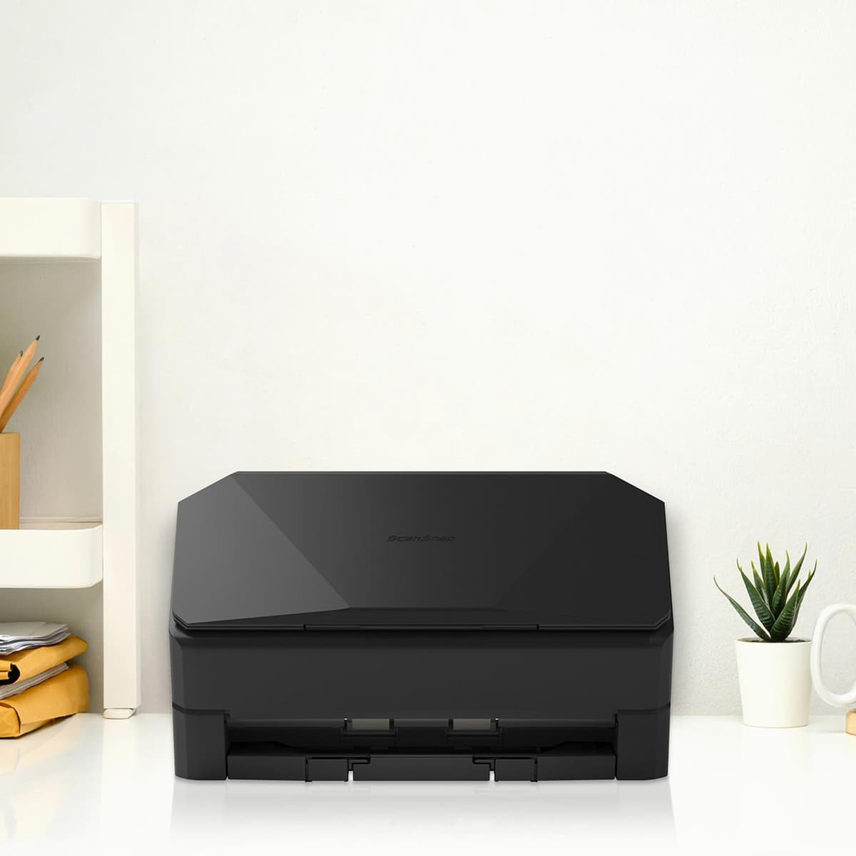 ScanSnap iX2400 Scanner A4 Negro - Escaneo a doble cara ultrarrápido 45 ppm, cargador automático de documentos, USB 3.2, Wi-Fi y Bluetooth, escáner de escritorio de alta resolución — view 5