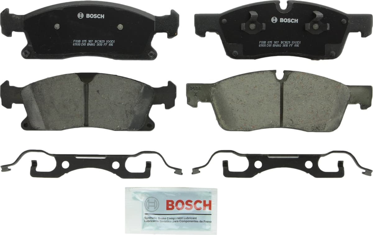 Bosch BC914 QuietCast Premium Ceramic Disc Brake Pad Set For: Acura ILX; Honda Accord, Civic, CR-V, Element, Fit, Front — view 294