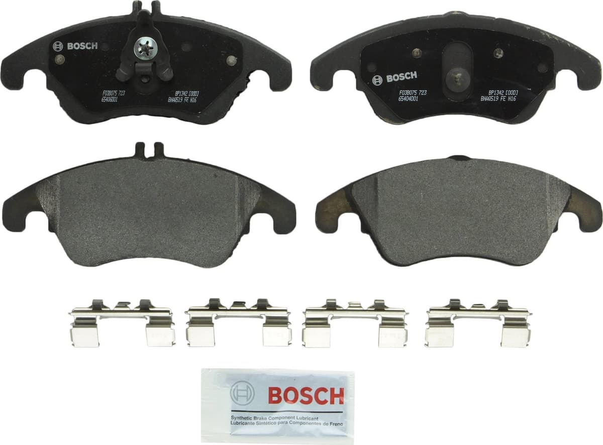 Bosch BC914 QuietCast Premium Ceramic Disc Brake Pad Set For: Acura ILX; Honda Accord, Civic, CR-V, Element, Fit, Front — view 336