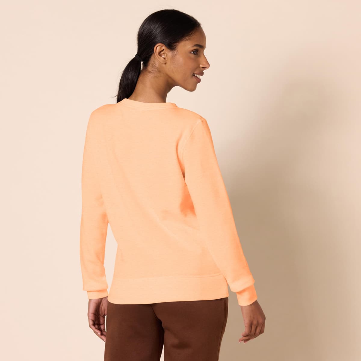 Amazon Essentials Mujer Sudadera con Cuello Redondo de Forro Polar (Disponible en Tallas Grandes) — view 119