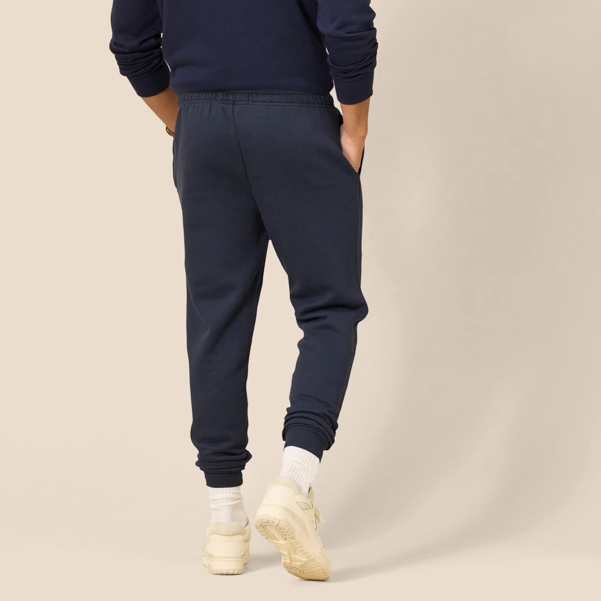 Amazon Essentials Pantalones Deportivos de Forro Polar y Corte Holgado Hombre — view 2