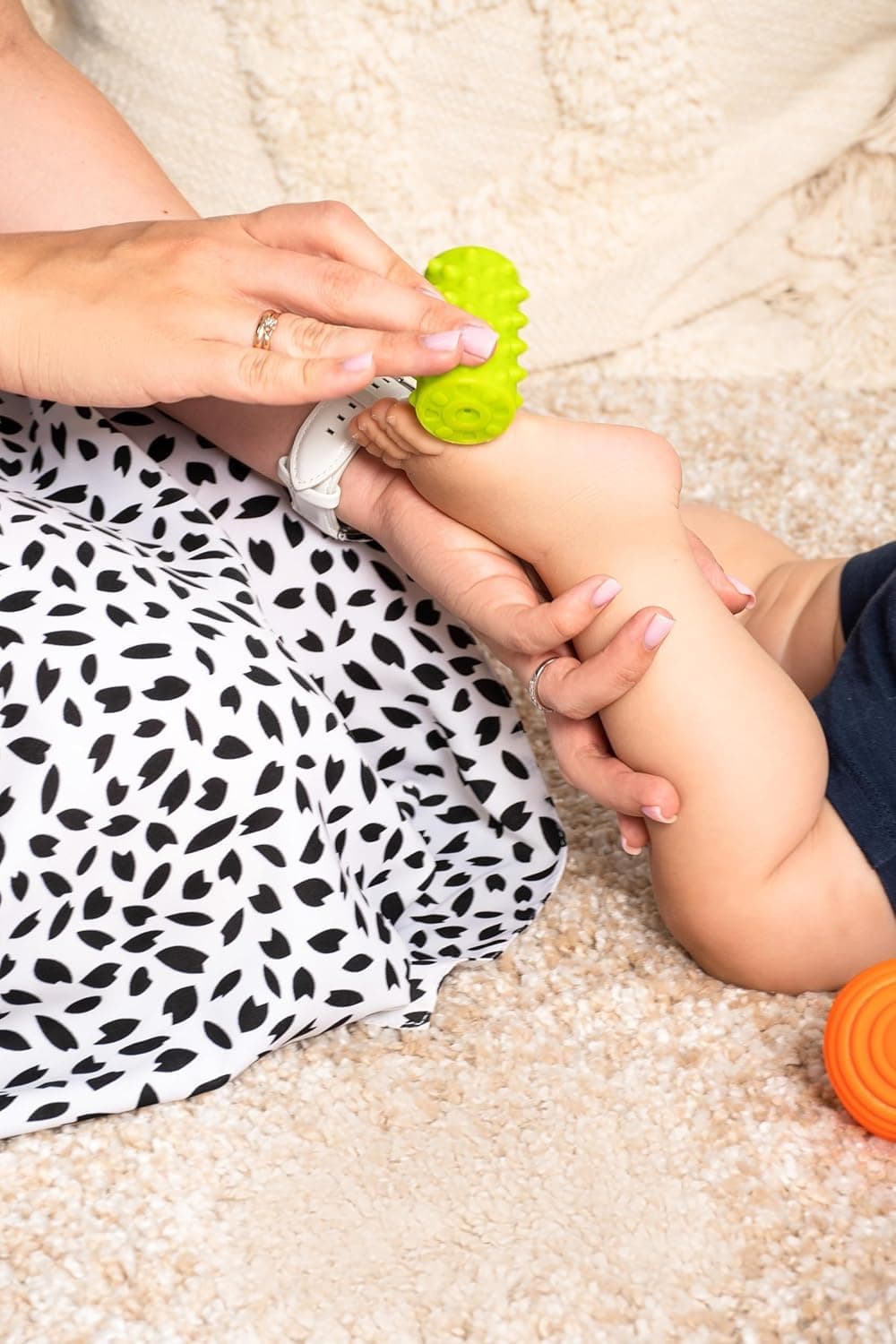 FANCY Baby Pelotas Sensoriales para Bebés - Juguete Educativo para Bebés a Partir de 3 Meses, Multi Ball Texturizada y Sensorial, Pelota Montessori, Bolas para Bebé — view 4