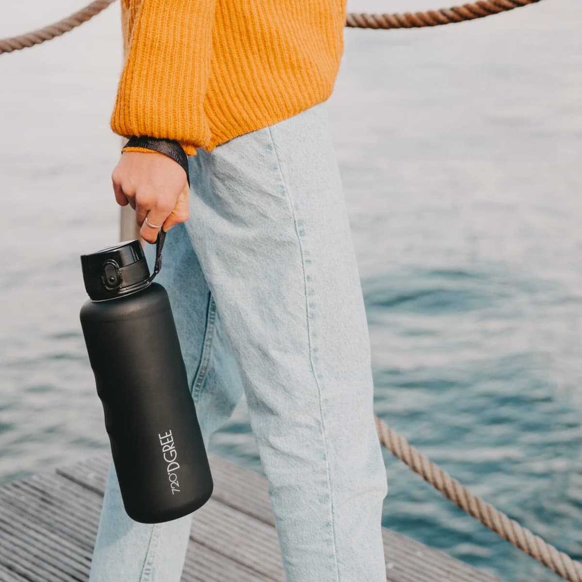 720°DGREE Botella uberBottle + colador – 350 ml, 500 ml, 650 ml, 1000 ml, 1,5 l, 2 l – Sin BPA – Botella de agua para deportes, escuela, niños, fitness, gimnasio, bicicleta, exterior – ligera — view 4