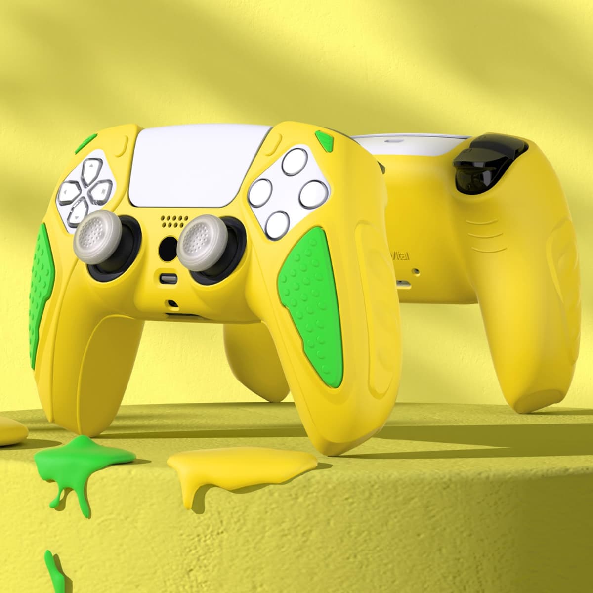 PlayVital Funda de Silicona para ps5 Mando - Carcasa de Goma Antideslizante con Tapas para Joysticks, Protector Tacto Suave, Accesorio Compatible con ps5 - Edición Knight (Leyenda Amarilla & Verde) — view 2