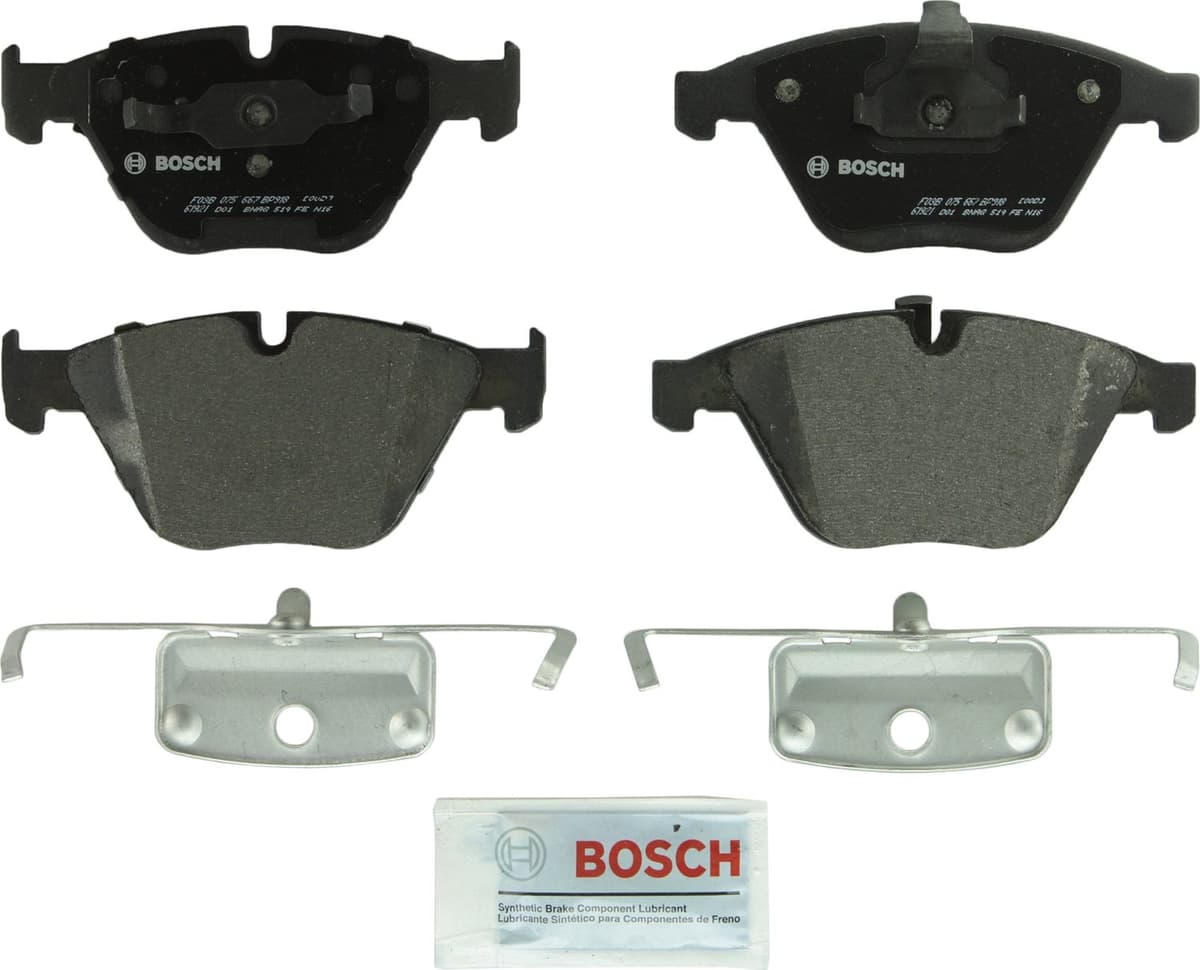 Bosch BC914 QuietCast Premium Ceramic Disc Brake Pad Set For: Acura ILX; Honda Accord, Civic, CR-V, Element, Fit, Front — view 360