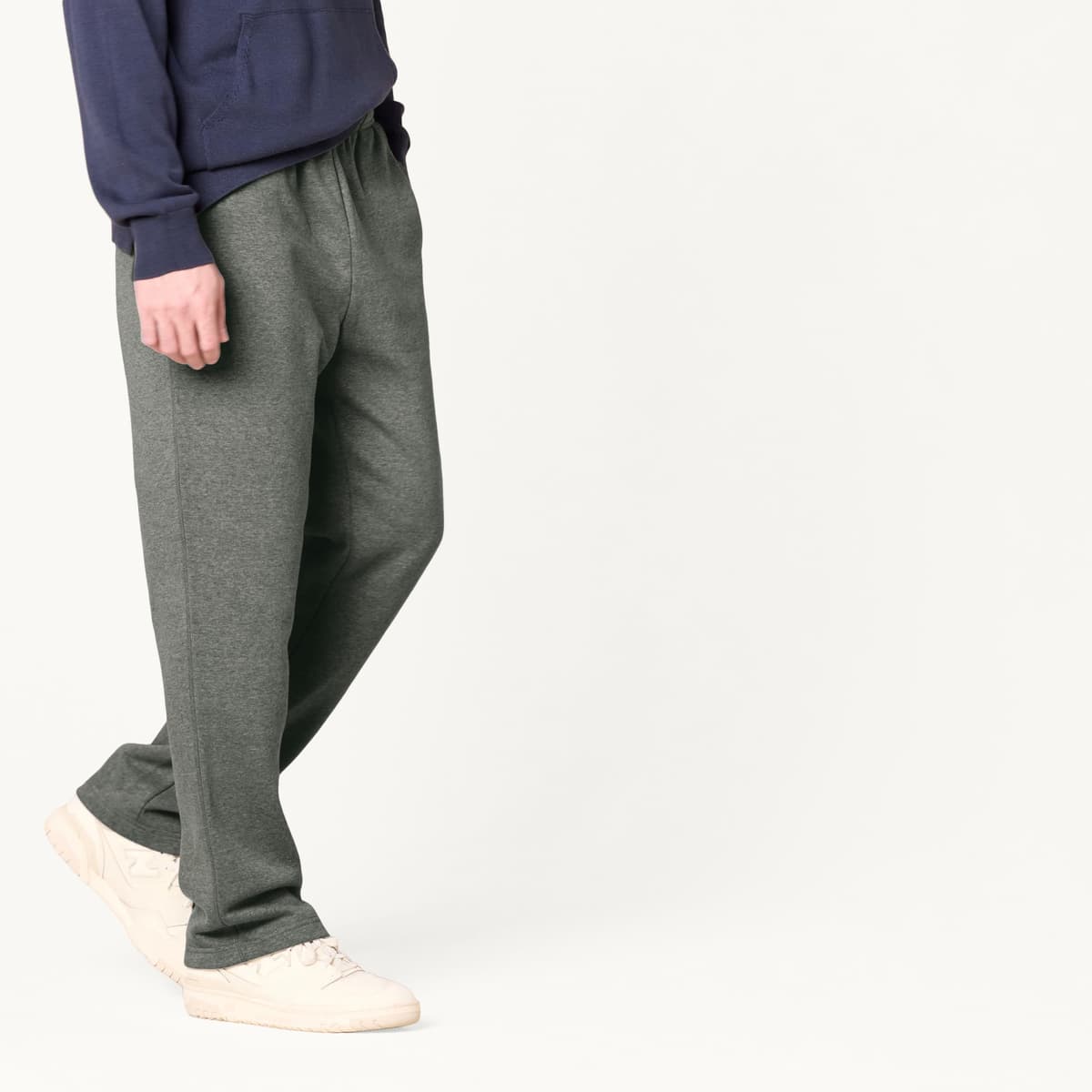 Amazon Essentials Pantalones Deportivos de Forro Polar con Parte Inferior Abierta (Disponibles en Tallas Grandes y Largos Especiales) Hombre — view 2