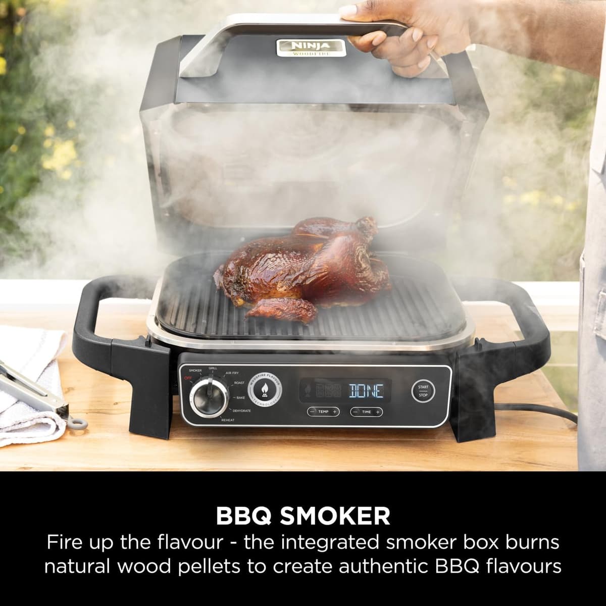 Ninja Woodfire Electric BBQ Grill & Smoker, 7-in-1 Outdoor Grill & Air Fryer, Roast, Bake, Dehydrate, Uses Woodfire Pellets, Weather Resistant, Non-Stick, Portable, Electric, Grey/Black, OG701UK — view 7