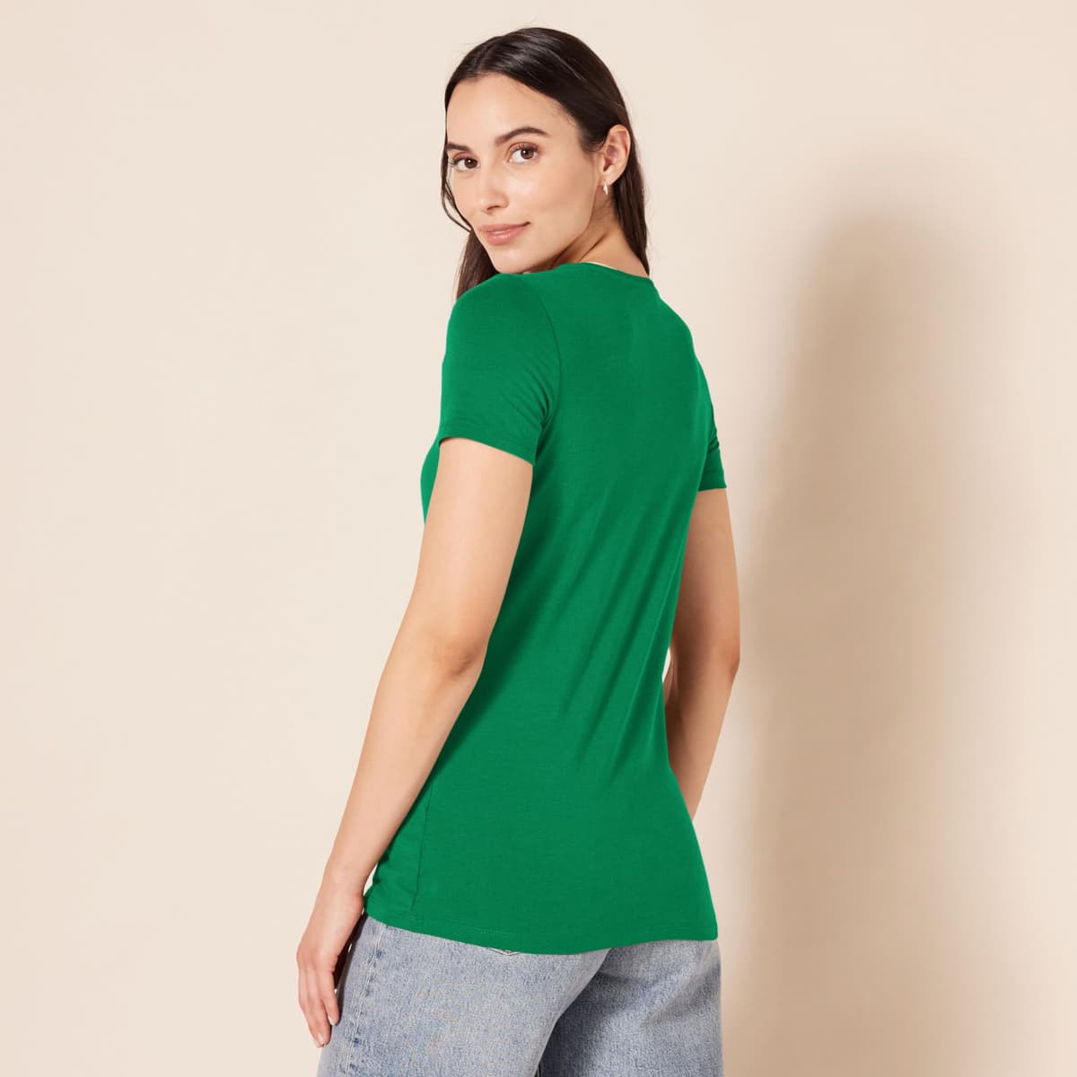Amazon Essentials Women's Regular-Fit Short-Sleeve T-Shirt (Crewneck and V-Neck Options), Multipacks — view 66