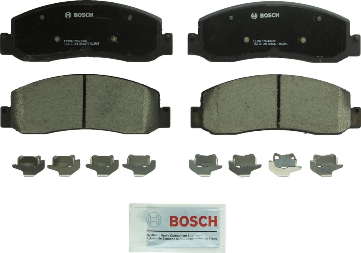 Bosch BC914 QuietCast Premium Ceramic Disc Brake Pad Set For: Acura ILX; Honda Accord, Civic, CR-V, Element, Fit, Front — view 326